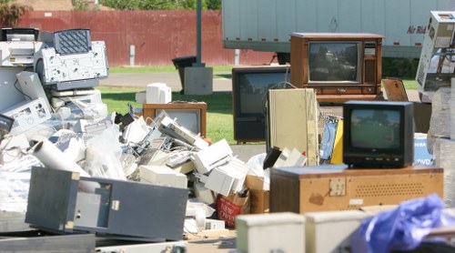 Satisfied homeowners after house clearance