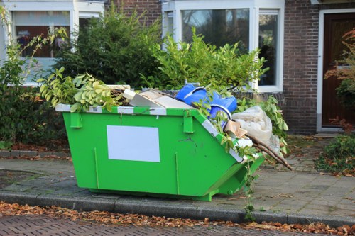 Comprehensive house clearance process in Earlscourt